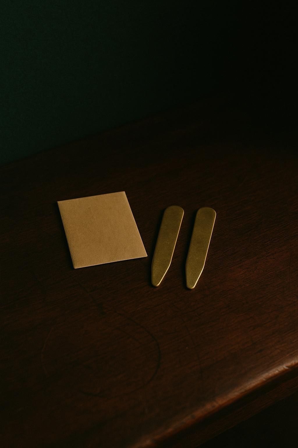 Brass Collar Stays